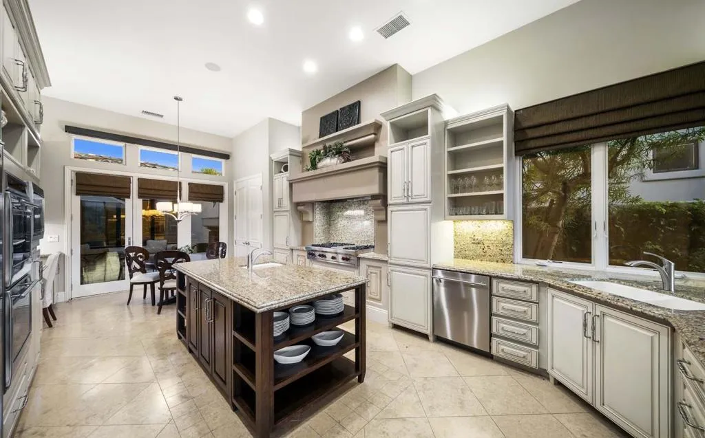 43139 Via Lucca, Indian Wells, California 92210 home-pic-36